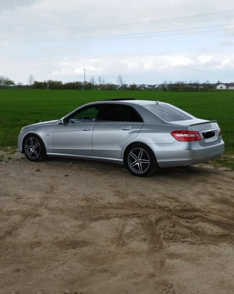 Mercedes-Benz Klasa E cena 43500 przebieg: 201400, rok produkcji 2009 z Września małe 106